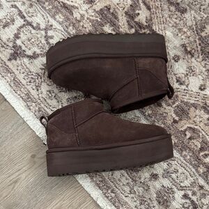 UGG ULTRA MINI Platform Shoes
